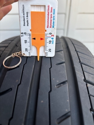 205/60r16 ヨコハマ25年製