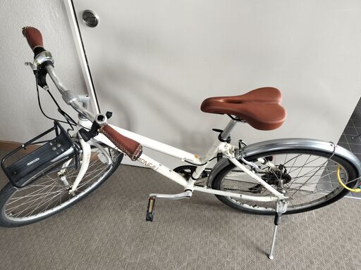 ◎値下げしました　ルイガノ(LOUIS GARNEAU )　TRⅡ　自転車　白　通学用　チャリ