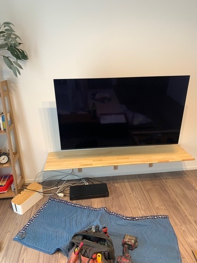 壁紙、クッションフロア、穴塞ぎ、テレビ壁掛け何でも