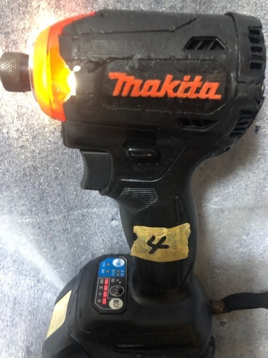 ⑥マキタ18vインパクトドライバTD171D中古美品オリジナルハウジング 