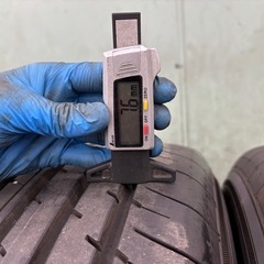 ヨコハマ　ブルーアース225/65R17  　アルミホイール付き
の画像
