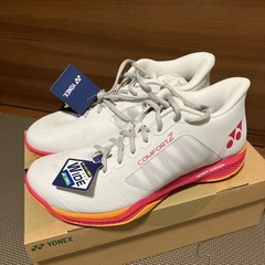 バドミントンシューズ 28.0cm ほぼ未使用 YONEXパワー...