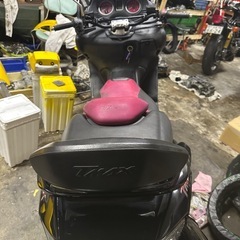 ヤマハ T-MAX  SJ04J 2型の画像