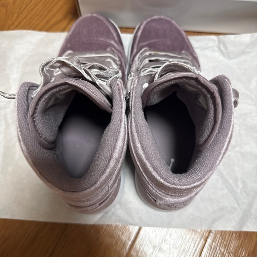 NIKE エアジョーダン1MIDSE パープルベルベット