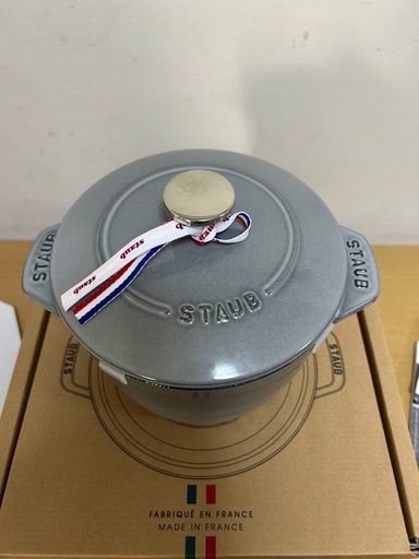 新品未使用ストウブ　ラ・ココットdeGOHAN （M）
