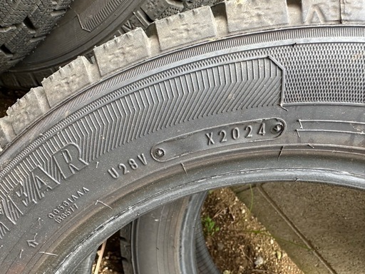 スタッドレスタイヤ155/65R14