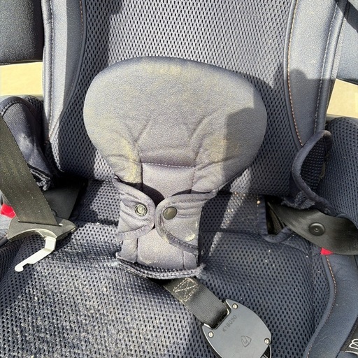 エールべべ　チャイルドシート　ISOFIX