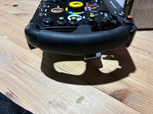 ハンコン　THRUSTMASTER Ferrari F1 Wheel Add On