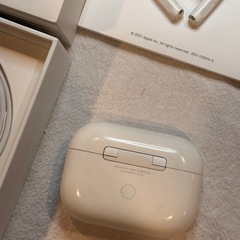 AirPods Pro 本体 充電ケース付きの画像