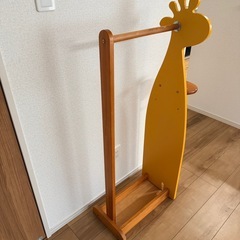 ハンガーラックの画像