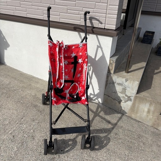 ベビーカー　トイザラス