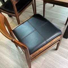関家具天然木ダイニングセットの画像
