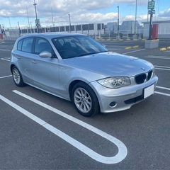 税金込み車検ほぼ2年付き16000km! BMW 1シリーズ シルバー 5ドアの画像