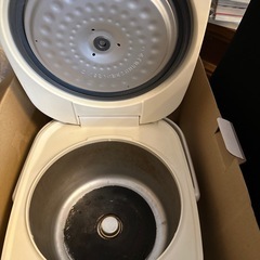 アイリスオオヤマ　炊飯器　5.5合の画像