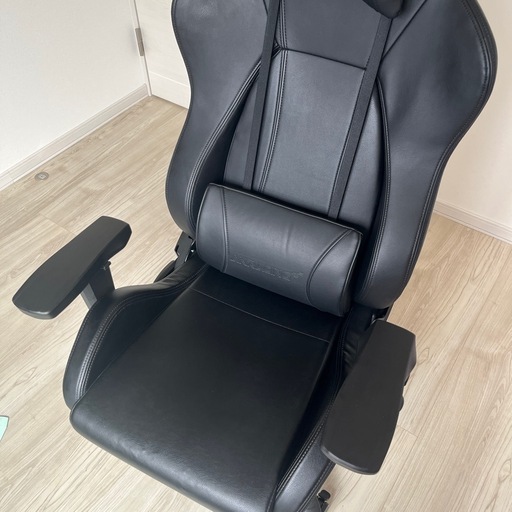 美品　ゲーミングチェア　AKRacing AKR-PREMIUM/LOW-RAVEN エーケーレーシング　プレミアム　ロウ　レイブン　