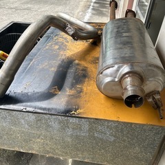 現状😊マフラー一式❗️多分USタンドラー⁉️😅の画像