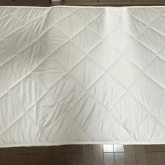 カバーが洗えるボリュームセミダブル敷布団の画像