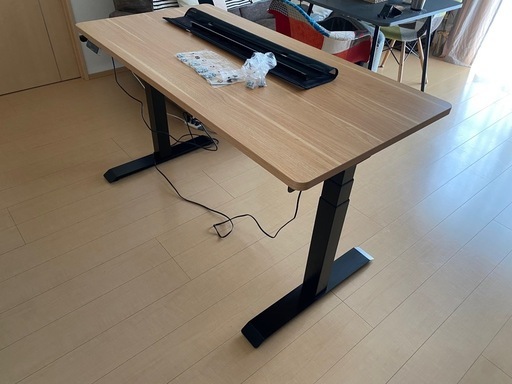 【サイト外にて商談あり、早い方優先】電動昇降デスク　　