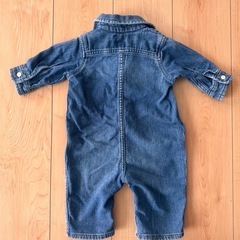 60サイズ ロンパース  ベビーギャップ babyGAP デニムの画像