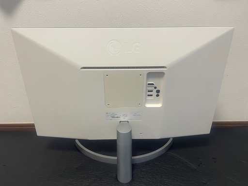 ①　LG  27インチ4Kモニター 27UL500-W 