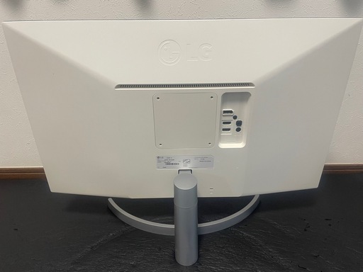 ② LG 27インチ4Kモニター 27UL500-W