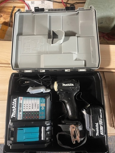 makitaインパクトドライバー18v新古品