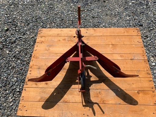培土機　畦立て機