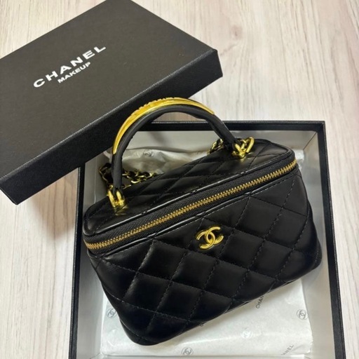 CHANEL ノベルティ　バニティ型　ショルダーバッグ