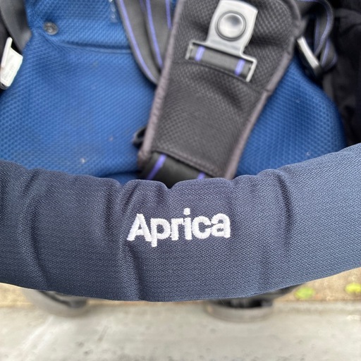 Apricaベビーカー　　ネイビー