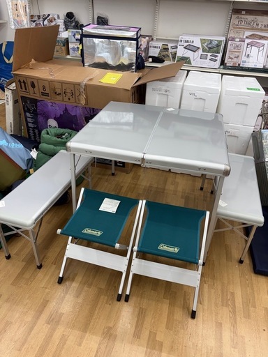 【ドリーム川西店限定】☆ジモティー見たよ割引☆Coleman アルミ折りたたみテーブル・チェアセット【99560000062022】