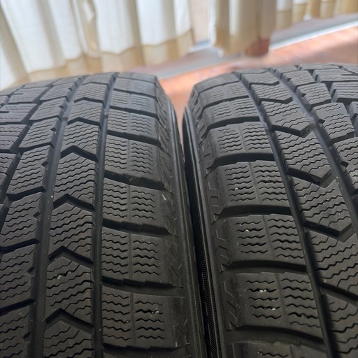 ほぼ新品　185/65r15 スタッドレス ダンロップウィンターマックス　23年製　アクア 