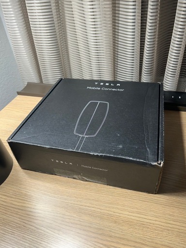 テスラ　Gen2  充電ケーブル