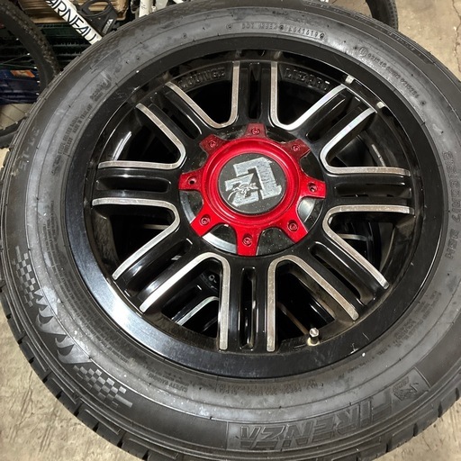 ハイエース用　17インチホイール