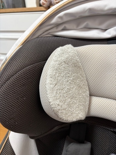 コンビ　クルムーヴスマート　ISOFIX チャイルドシート