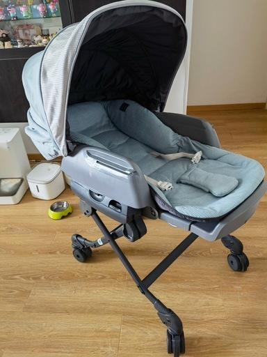 【美品】コンビ ネムリラ BEDi Long オートスウィング 電動ベビーラック ハイローチェア