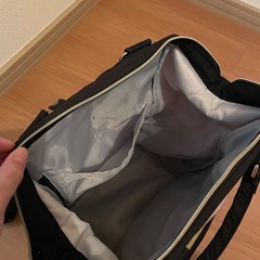 キャンバス製マザーズバッグ 黒と白の画像