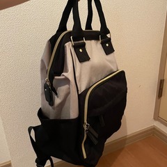 キャンバス製マザーズバッグ 黒と白の画像