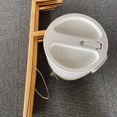 ウォータージャグとスタンドのセット
の画像