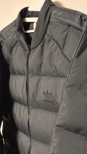 adidasオリジナルのアウター（定価23,100円）