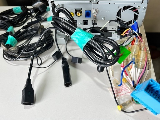 【お取引交渉中】KENWOOD MDV-Z702 彩速ナビ ケンウッド  ナビ  地デジ Bluetooth バックカメラ付き