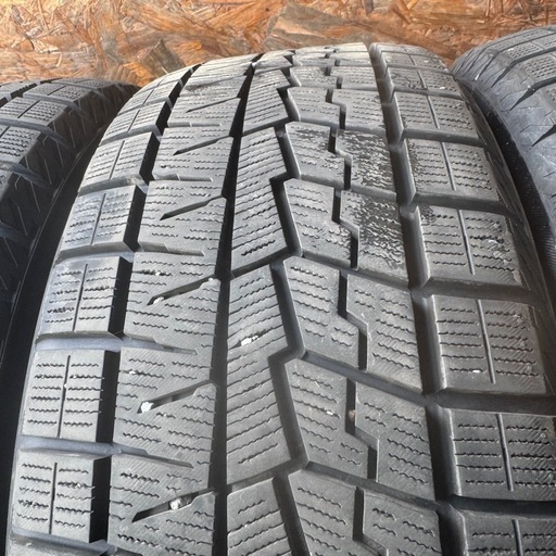 極上タイヤ　YOKOHAMA ヨコハマ　IG70 215/45R17 スタッドレス　タイヤ　2022年製　17インチ