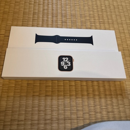 Apple Watch SE GPSモデル　44mmゴールド　ミッドナイトスポーツバンド付き
