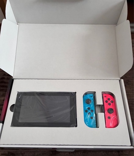 【4/24締切】Nintendo Switch 本体 青/赤 プロコンセット