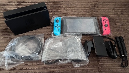 【4/24締切】Nintendo Switch 本体 青/赤 プロコンセット