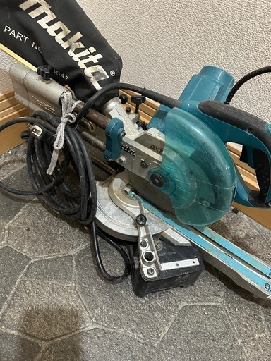 マキタスライド丸のこ　TD322
