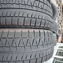 ブリヂストン　スタッドレス215-55-17 4本セット　バリ溝の画像