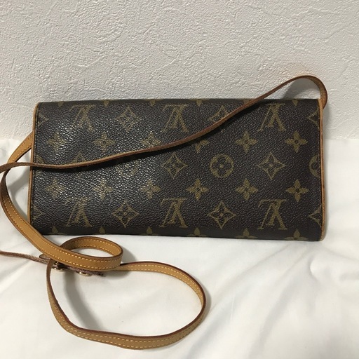 LOUIS VUITTON ルイヴィトン モノグラム ポシェットツイン