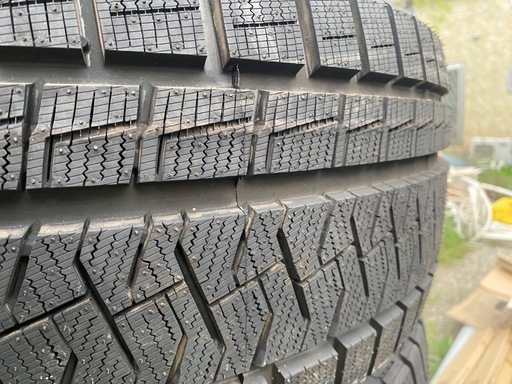 ピレリ　235/55R19 スタッドレス 