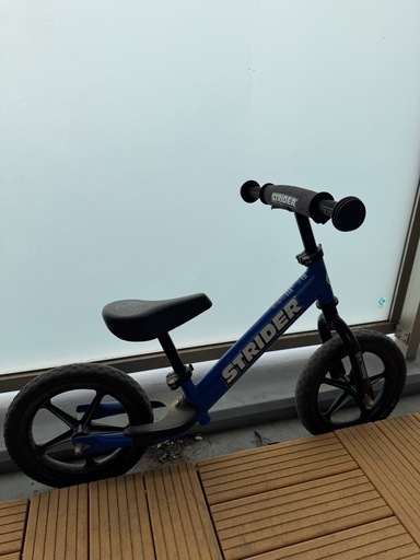 ストライダー12インチ