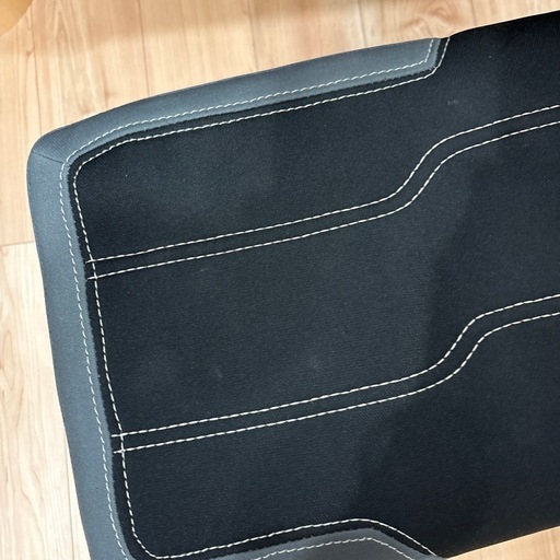は、Bauhutte（バウヒュッテ）のゲーミングオットマン
